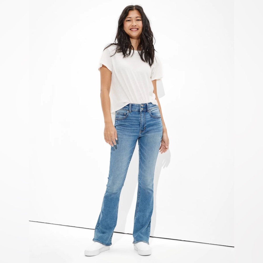 Mid-Rise Light Blue  Artist Flare Jeans for Women